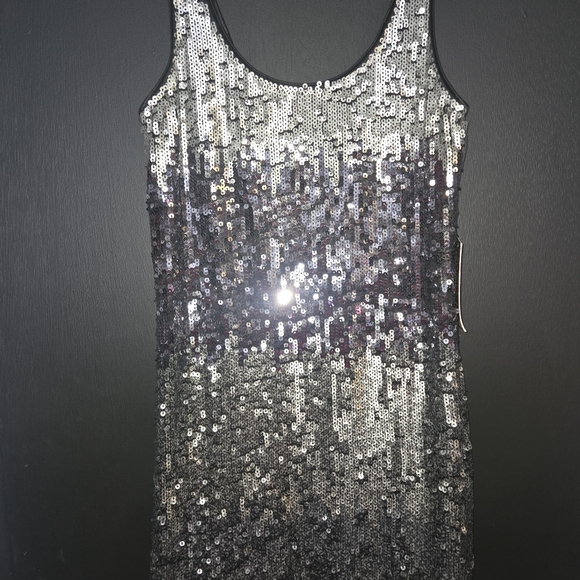 EXPRESS Sequined Gradient Mini Dress Cocktail Dress NEW YEARS M - Picture 2 of 3